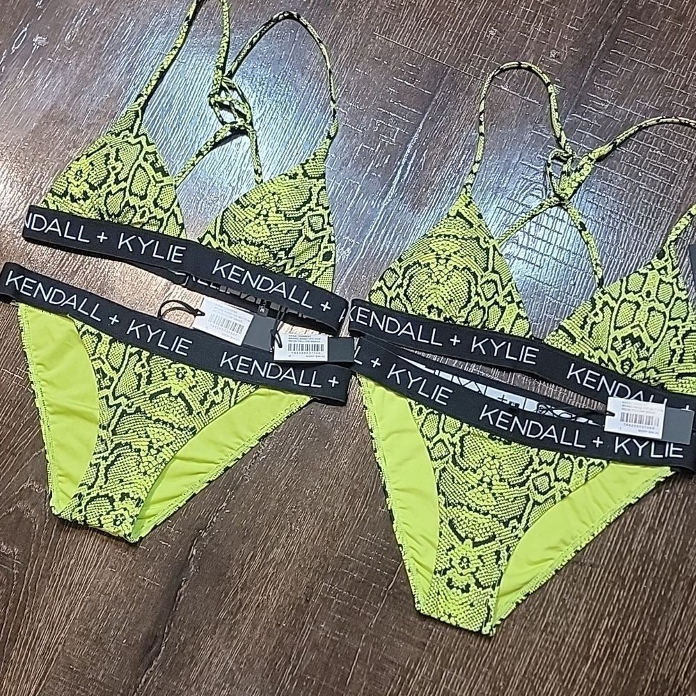 Kendall & Klyie Snake Banded 2-piece Bikini Set - Picture 4 of 16